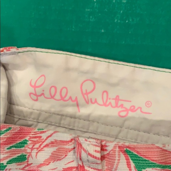 Lilly Pulitzer Size 2 Flamingo Shorts🦩 - Picture 4 of 4